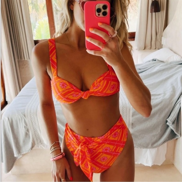 Show Me Your MuMu Other - Show Me Your Mumu X Barbie Pink And Orange Retro Floral Bikini set size 3x NWT